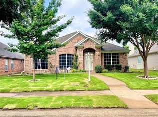 1216 Courtney Ln, Lewisville, TX 75077