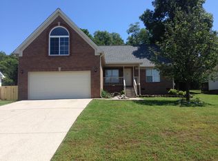 1040 Secretariat Dr, Mount Juliet, TN 37122