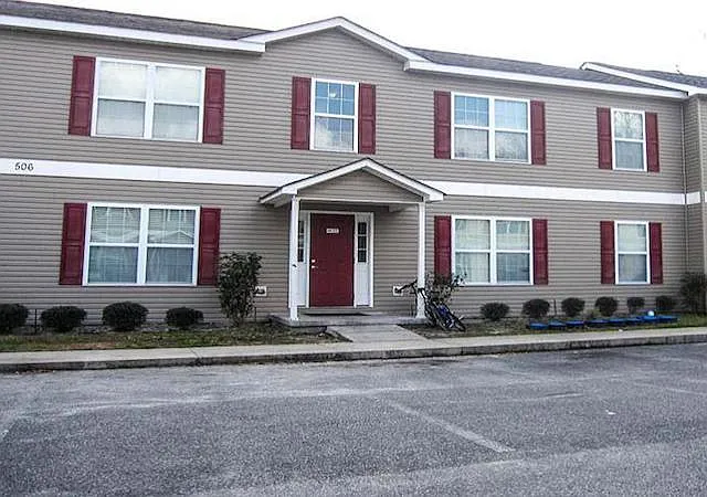 384 SW Dexter Cir — Photo 3