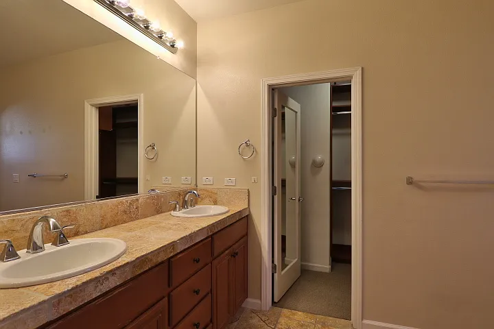 2300 Magnolia Bridge Dr — Photo 10