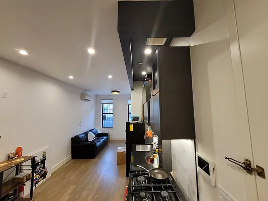 Rented by Lodger Corp | media 7