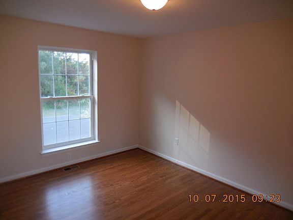 5th image of 42 Sweetbriar Ln #L-0024