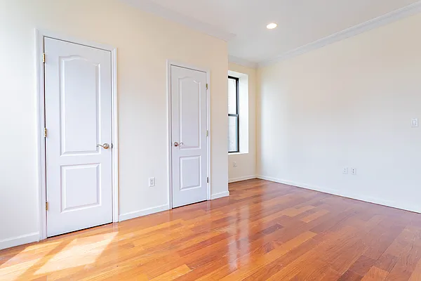 Rented by Bond New York | media 21