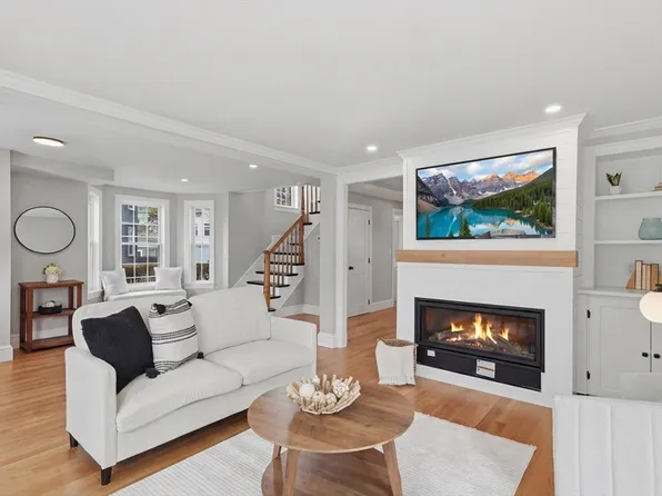 38 Puritan Rd, Swampscott, MA 01907