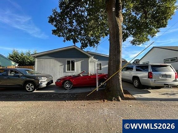 3rd image of 2360 Townsend Way SE