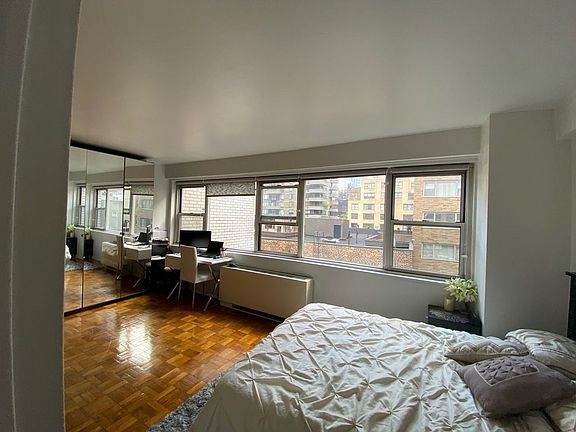 5th image of 321 E 48th St APT 9C