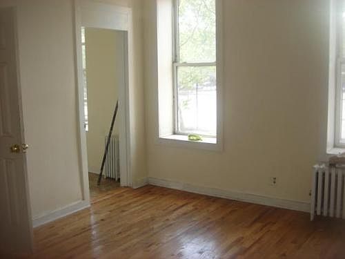 3rd image of 1187 Bedford Ave APT 2