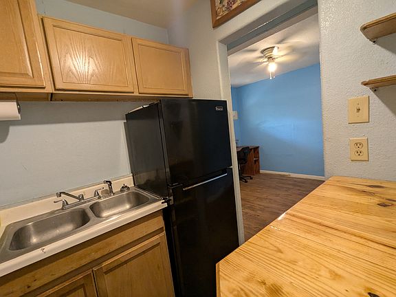 4th image of 7509 Spillane St #1