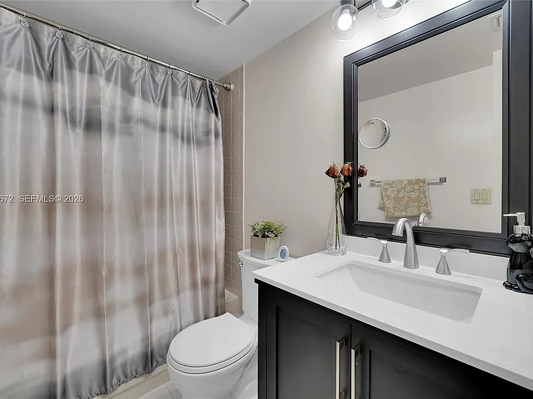 7250 Fairfax Dr #302 — Photo 14