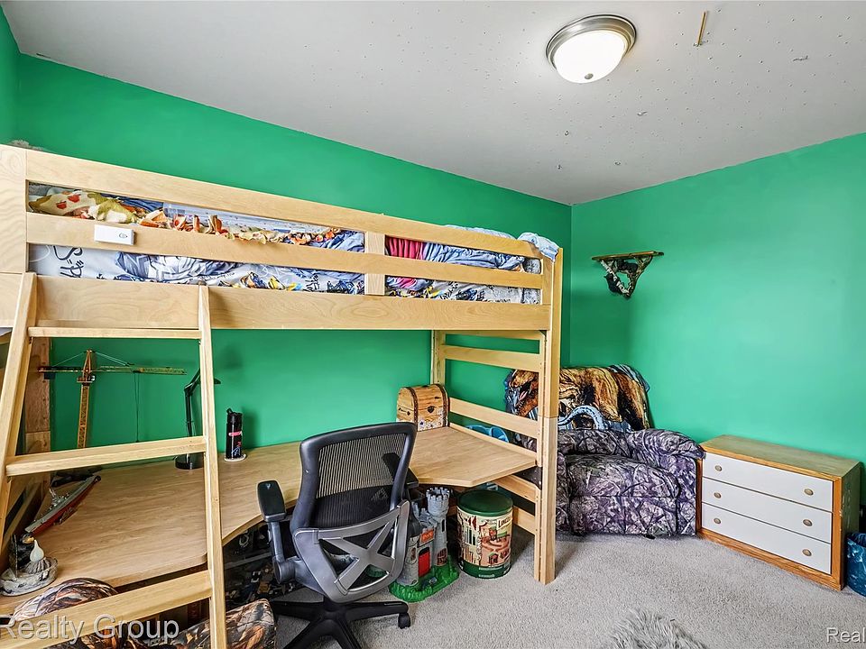 605 Rockway Dr, photo 17