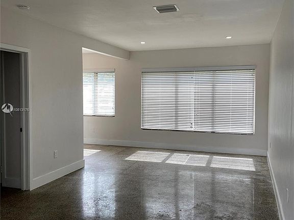 4th image of 630 NE 139th St #630