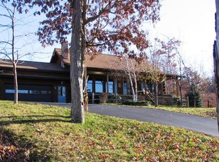 Forest Rd, Dingmans Ferry, PA 18328