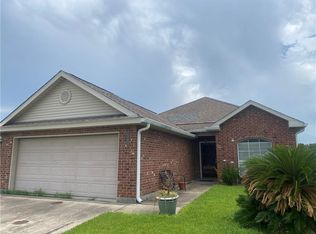 4462 Bay View Dr, Marrero, LA 70072