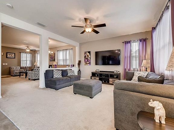 4th image of 664 Carya Ct