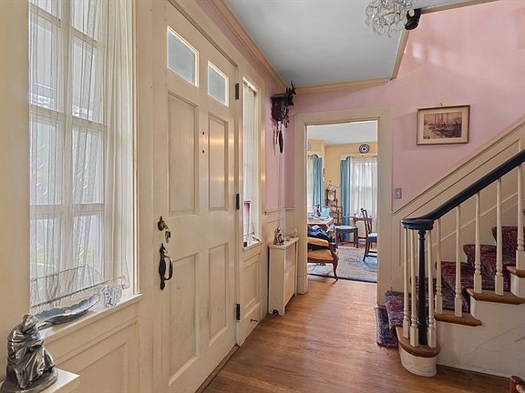 4th image of 181 Highland Ave