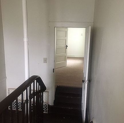 148 steps to family room 