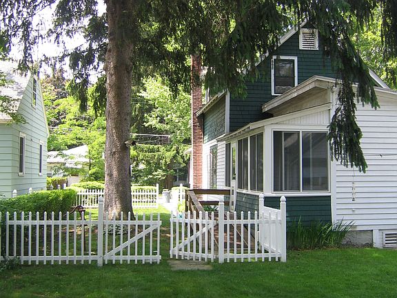 Rear of 14 Ritchie Place - Summer 2005