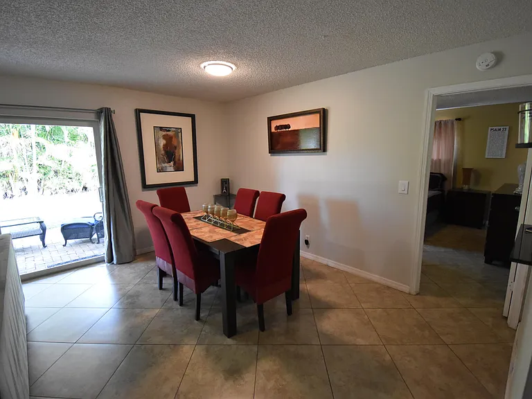 9426 Southampton Pl — Photo 10