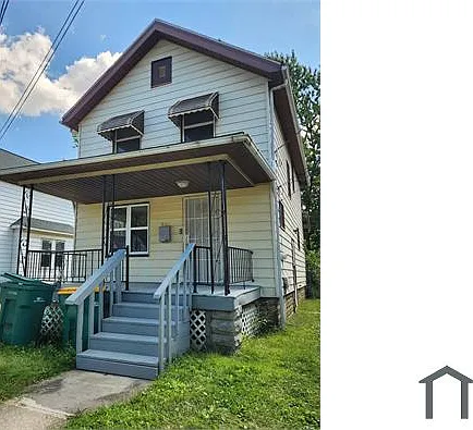 4 bed, $2,500 — Photo 1