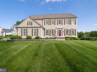 24 Hansel Rd, Newtown, PA 18940