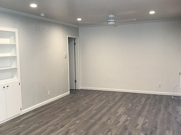 2nd image of 415 N Holliston Ave APT 10