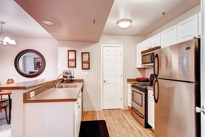 Miramont Apartments — Photo 31