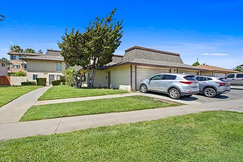 14561 Del Amo Ave #B Photo 1
