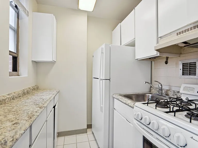 1111 Arlington Blvd #705 — Photo 8