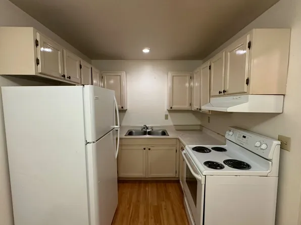 2241 Colorado Ave, 2241 Colorado Ave APT 14, Sun Prairie, WI 53590
