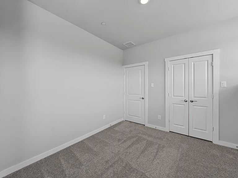 800 Emerling Dr — Photo 22
