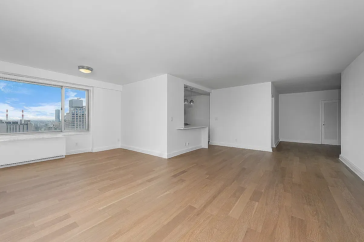254 East 68th Street — Photo 4
