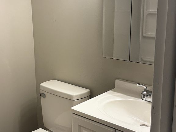 5th image of 302 Jefferson Ave