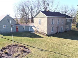 605 Sandy Beach Rd, Belgium, WI 53004