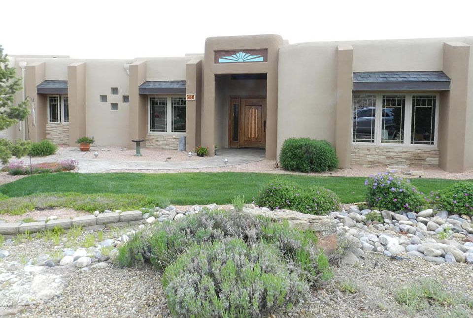 1st image of 380 Canyon View Dr
