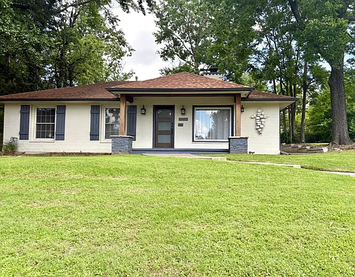 1251 E 31st Ct Photo 1 1251 E 31st Ct Photo 1