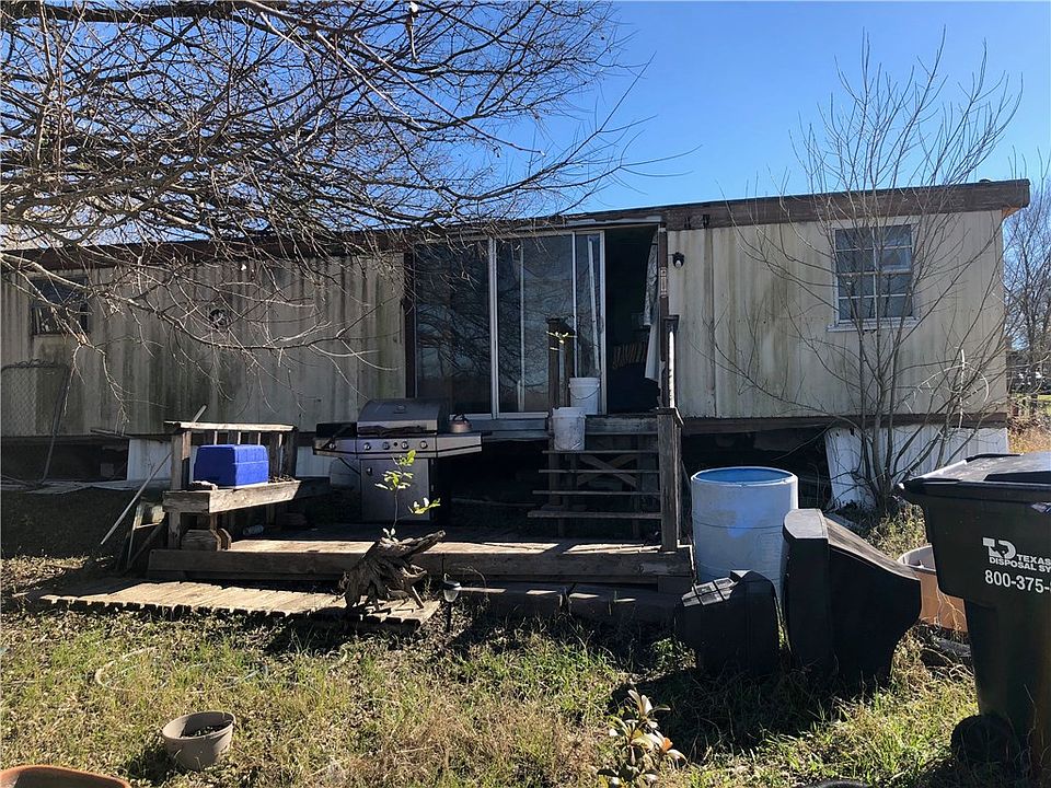 2nd image of 211 Lawnsdale Rd