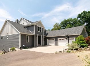 W6637 Raptor Dr, Onalaska, WI 54650