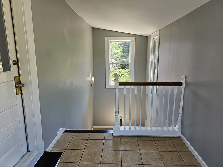 201 E Oklahoma Ave — Photo 5