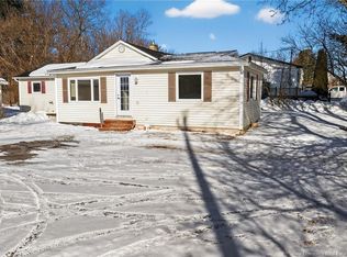 2 Bertha, Bouctouche, NB E4S 2W6