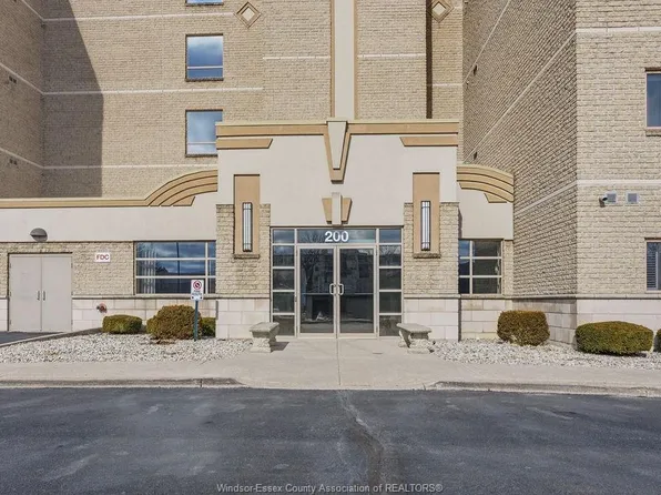 200 Manning Rd #110, Tecumseh, ON N8N 0A8