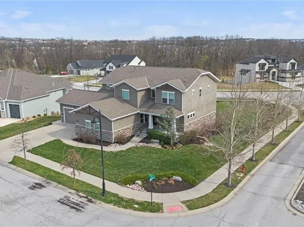 8701 NE 86th St, Kansas City, MO 64157