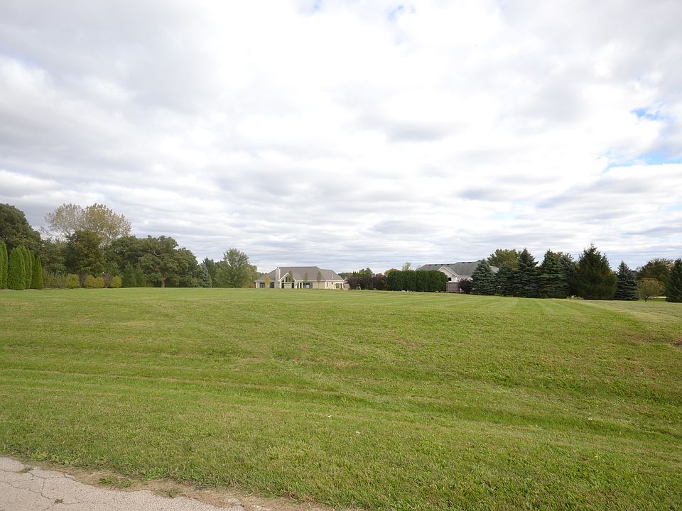 1st image of 15N483 Prairie Hill Cir