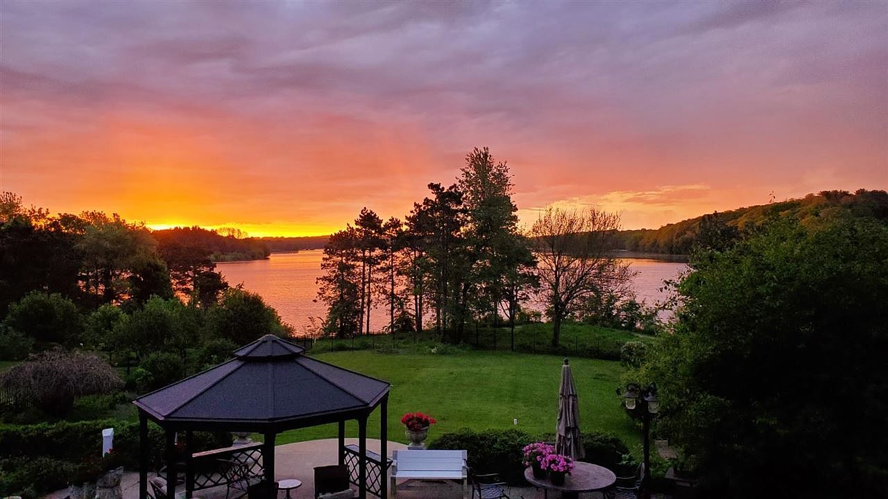 1778 Newberry Ave NE, Solon, IA 52333 Zillow