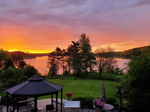 1778 Newberry Ave NE, Solon, IA 52333