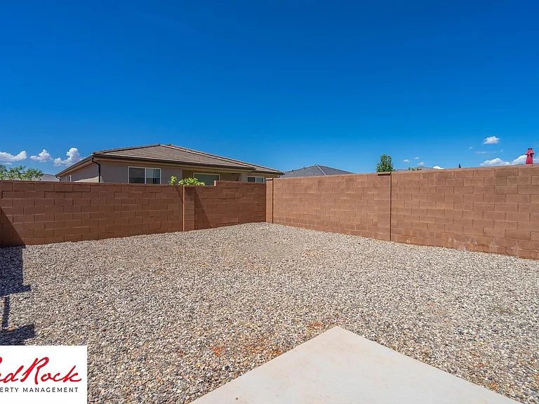 1005 N Tortoise Rock Dr #17 — Photo 6