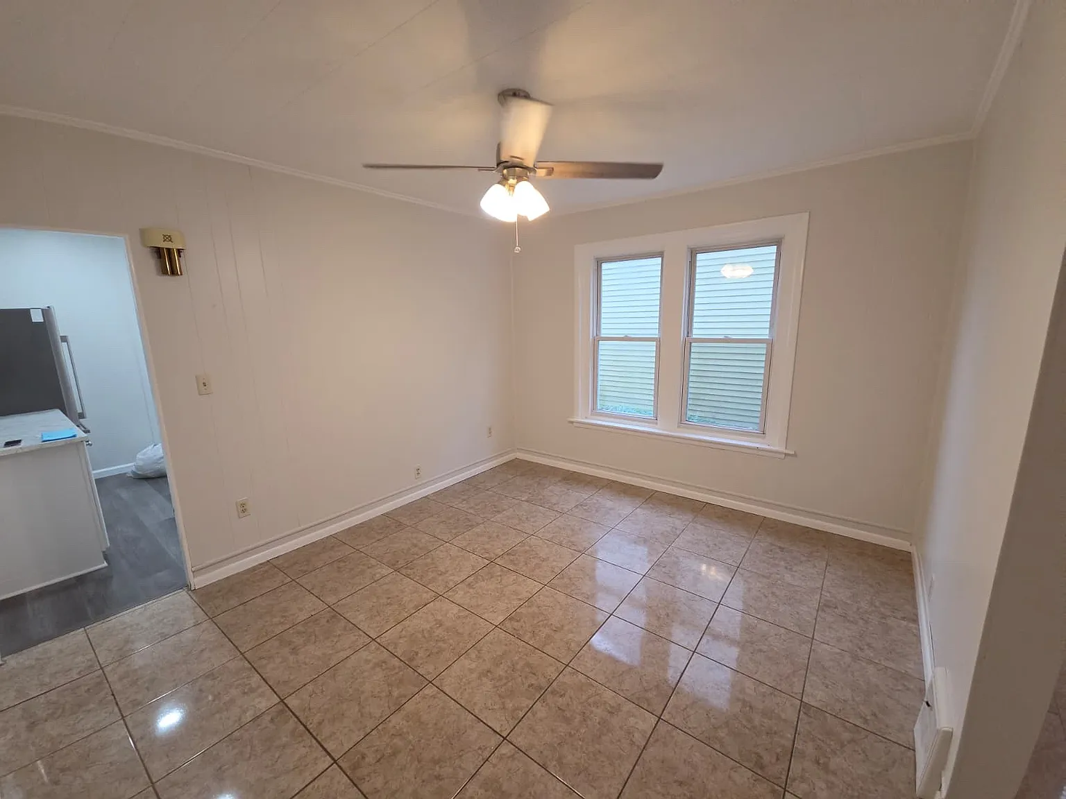 3 bed, 1.5 bath, 1428 sqft, $1,950 — Photo 4