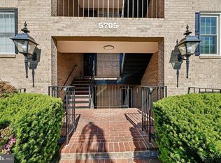5705 Brewer House Cir APT 101, Rockville, MD 20852