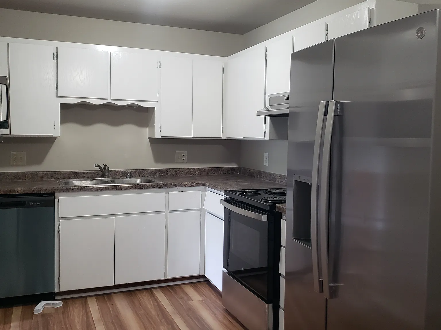 2 bed, $1,200 — Photo 3