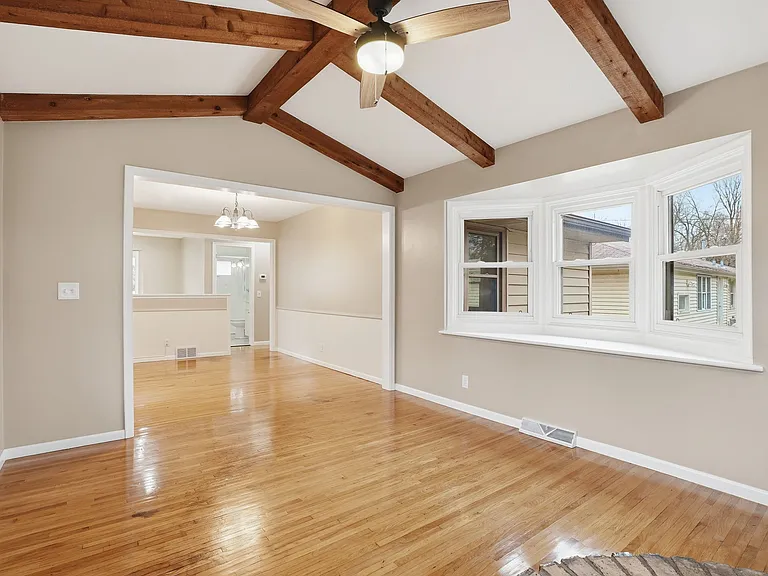 8954 York Rd — Photo 4