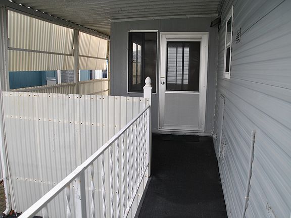 2nd image of 200 S Dolliver St Space 50